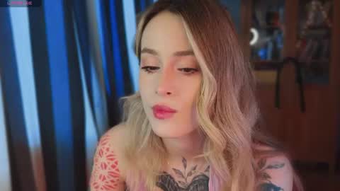 Snapshot of aviva_faith chatting on 06-20-26, 04:54 Aviva online show from 06-20-26, 04:54
