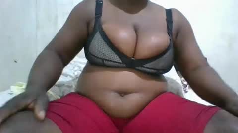 Snapshot of avril254 chatting on 02-05-26, 08:08 avril254 online show from 02-05-26, 08:08