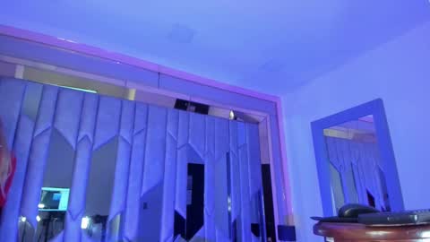 Snapshot of avril_naughty chatting on 03-02-25, 06:05 AVRIL online show from 03-02-25, 06:05