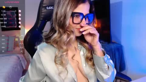 Avrill Morgan online show from 10-06-25, 08:06