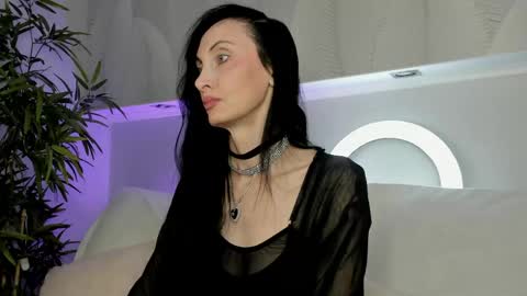 Avrora online show from 05-16-26, 02:19