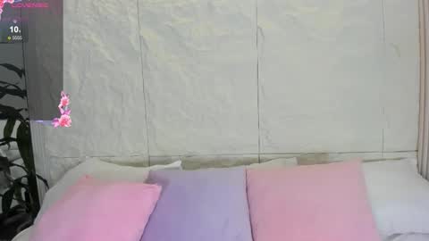 Avy  online show from 11-22-25, 11:31