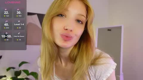 aweryuwu online show from 11-02-25, 07:11