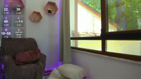 Snapshot of awesome_jolie chatting on 05-18-26, 09:59 Jolie online show from 05-18-26, 09:59