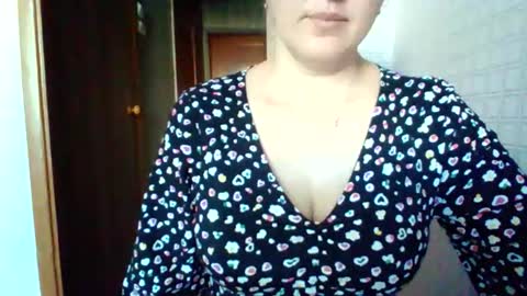 awesomeladyy online show from 04-04-26, 07:39