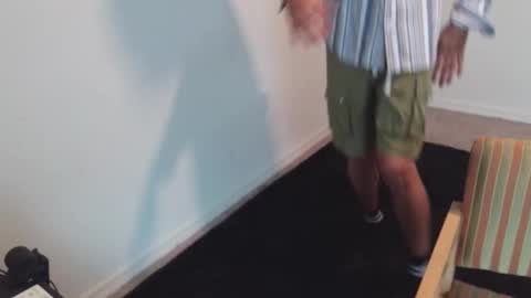 Edward Skellington online show from 02-25-25, 04:10