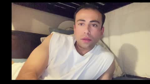 Snapshot of axel101101 chatting on 06-14-26, 09:11 Axel Palacios online show from 06-14-26, 09:11