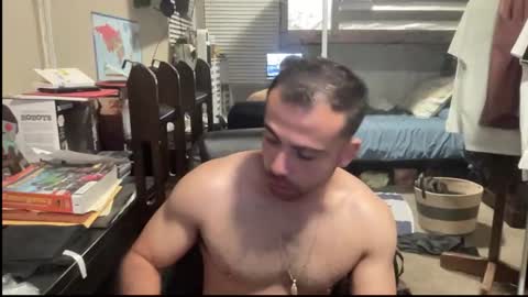 Snapshot of axel101101 chatting on 07-13-26, 08:17 Axel Palacios online show from 07-13-26, 08:17