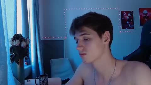 Snapshot of axel_0ne chatting on 02-07-26, 07:45 axel_0ne online show from 02-07-26, 07:45