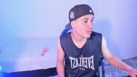 axel__fierro online show from 04-25-26, 08:39