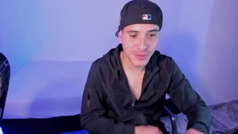 axel__fierro online show from 04-26-26, 08:17