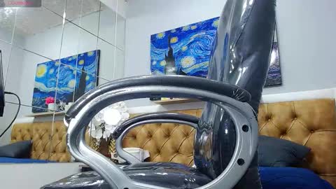 Snapshot of axel_castillo21 chatting on 02-17-26, 01:46 Axel online show from 02-17-26, 01:46