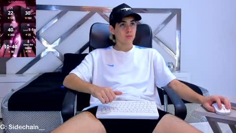 Snapshot of axel_cifer chatting on 01-26-25, 11:50 Axel cifer online show from 01-26-25, 11:50