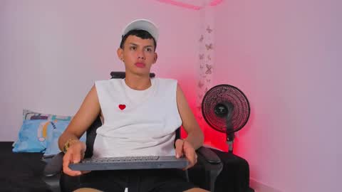 AXEL online show from 11-19-25, 08:20