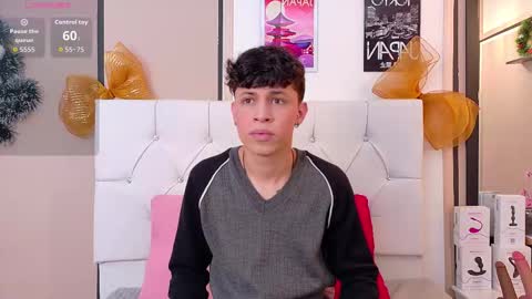 Axel Evanss online show from 12-15-25, 01:15