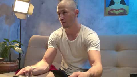 Axel Fairchaild online show from 01-15-26, 01:59