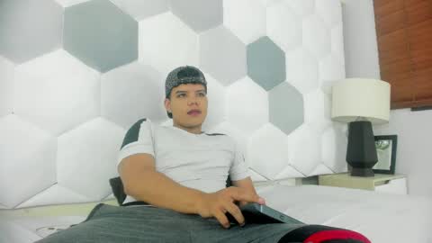 Snapshot of axel_forte chatting on 04-30-26, 01:50 Axel Forte online show from 04-30-26, 01:50