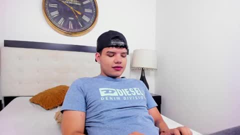 Snapshot of axel_forte chatting on 05-22-26, 02:33 Axel Forte online show from 05-22-26, 02:33