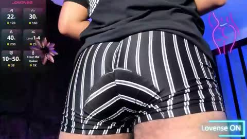 axel_grey_ online show from 12-14-25, 01:05