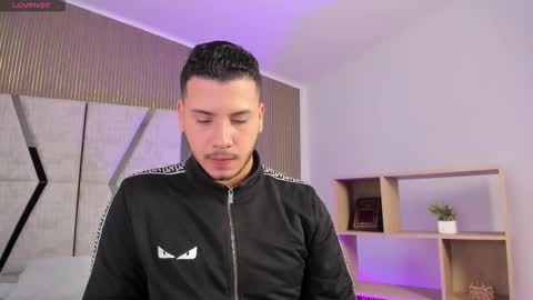 axel_grey_ online show from 02-25-26, 12:26