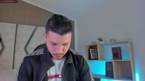 Snapshot of axel_grey_ chatting on 04-30-26, 12:22 axel_grey_ online show from 04-30-26, 12:22