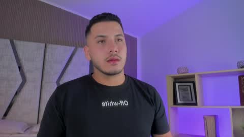 Snapshot of axel_grey_ chatting on 05-26-26, 12:34 axel_grey_ online show from 05-26-26, 12:34