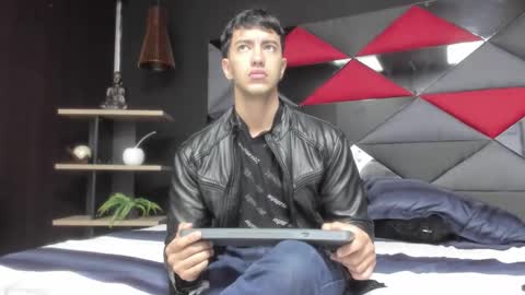 Snapshot of axel_hendrick chatting on 02-14-26, 11:29 axel_hendrick online show from 02-14-26, 11:29