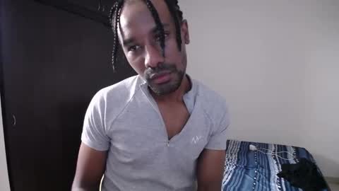 Snapshot of axel_rios_207467 chatting on 05-11-26, 03:40 axel rios online show from 05-11-26, 03:40