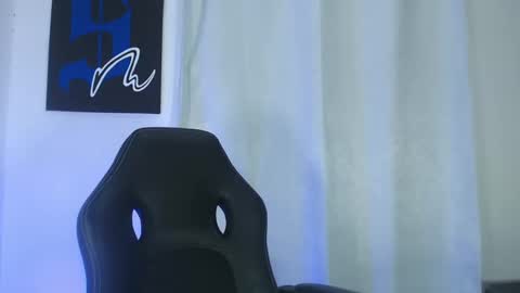 INDEPENDENT MODEL  online show from 02-17-25, 08:15