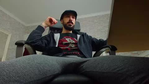 AxelColton online show from 12-16-24, 06:32