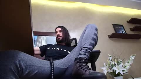 AxelColton online show from 12-17-24, 09:39