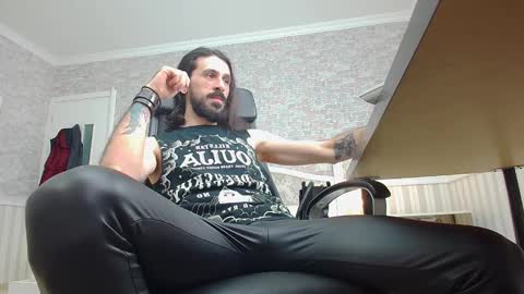 AxelColton online show from 12-21-24, 06:09