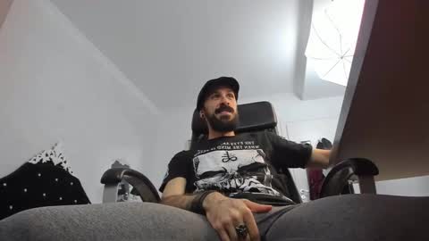 AxelColton online show from 01-06-25, 05:41