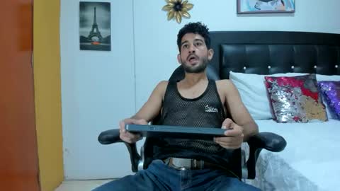 AXELL online show from 10-25-25, 02:52