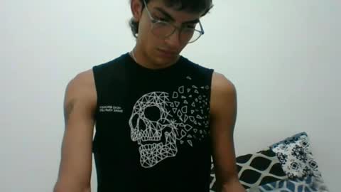 Axel  online show from 02-09-25, 04:36