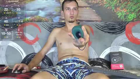 Snapshot of axelmaxximo chatting on 09-10-25, 05:02 Axxel online show from 09-10-25, 05:02