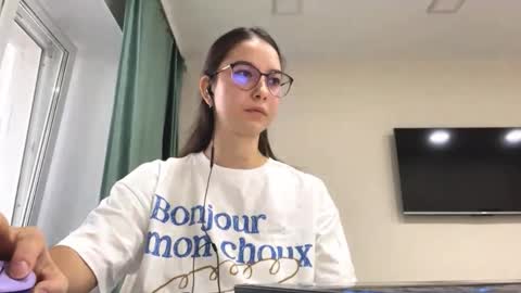 Allison online show from 10-27-25, 10:19