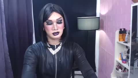 Snapshot of ayamiller chatting on 02-19-25, 04:44 aya online show from 02-19-25, 04:44
