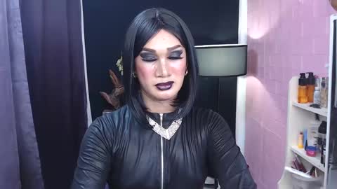 Snapshot of ayamiller chatting on 02-19-25, 07:50 aya online show from 02-19-25, 07:50