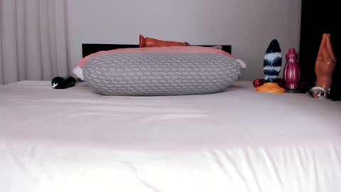 Ana  FREE   online show from 12-09-24, 11:04