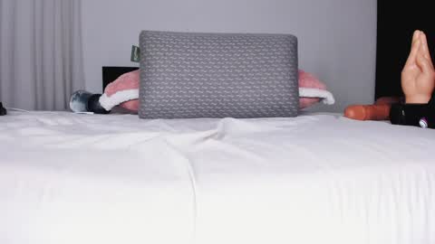 Ana  FREE   online show from 12-18-24, 12:51