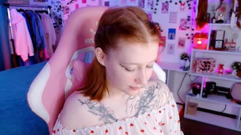 Ayla hill online show from 11-10-25, 03:27