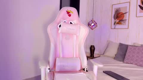 Ayleen online show from 10-04-25, 01:20