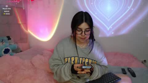 Ayleen online show from 10-23-25, 10:08