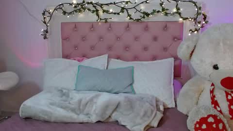 AYLEEN    online show from 04-11-26, 07:45