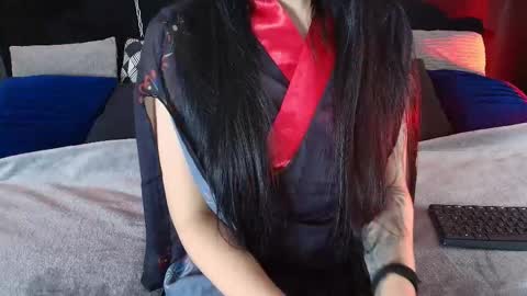 Snapshot of aylen_darkmoor chatting on 01-17-26, 07:50 Aylen online show from 01-17-26, 07:50