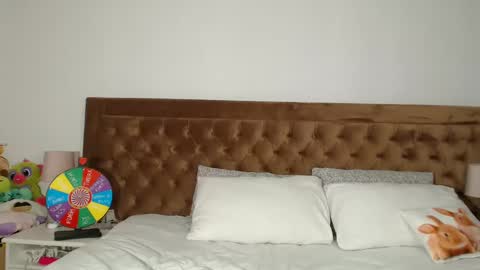 Aylin online show from 12-16-24, 12:48