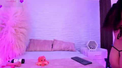aylinlove_ online show from 06-26-26, 11:47