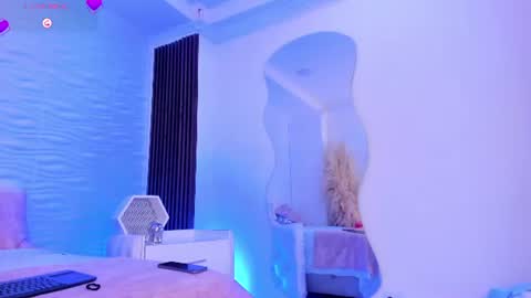 aylinlove_ online show from 07-03-26, 12:44