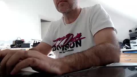 Snapshot of aylinniyerim chatting on 03-19-26, 10:08 aylinniyerim online show from 03-19-26, 10:08